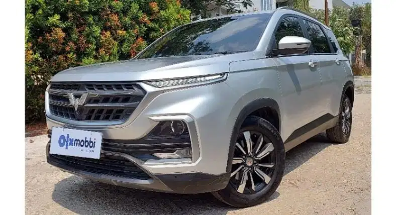 DP 8, JT Wuling Almaz 1.5 Exclusive 5-Seater Bensin-AT Silver 2019