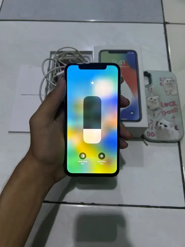 ip x silver 64 GB whitelist