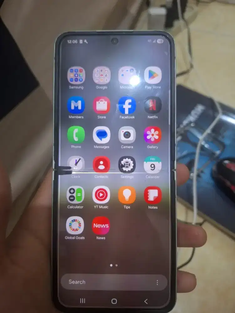 Samsung Z Flip 6