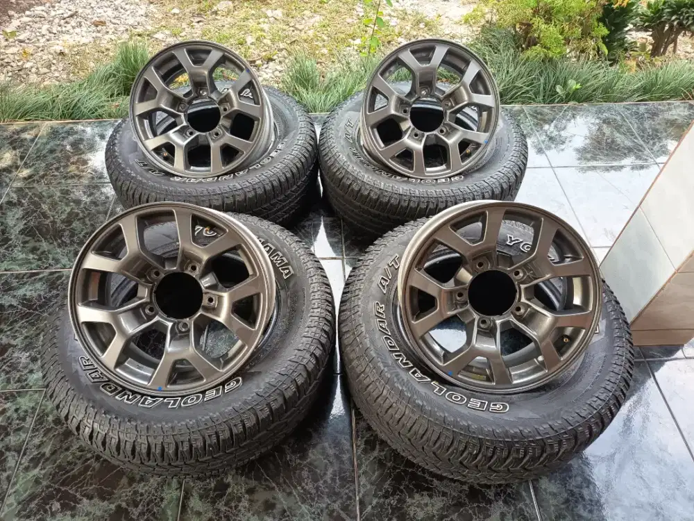 Velg spek ganteng new jimny jb74 + ban yokohama geolandar at