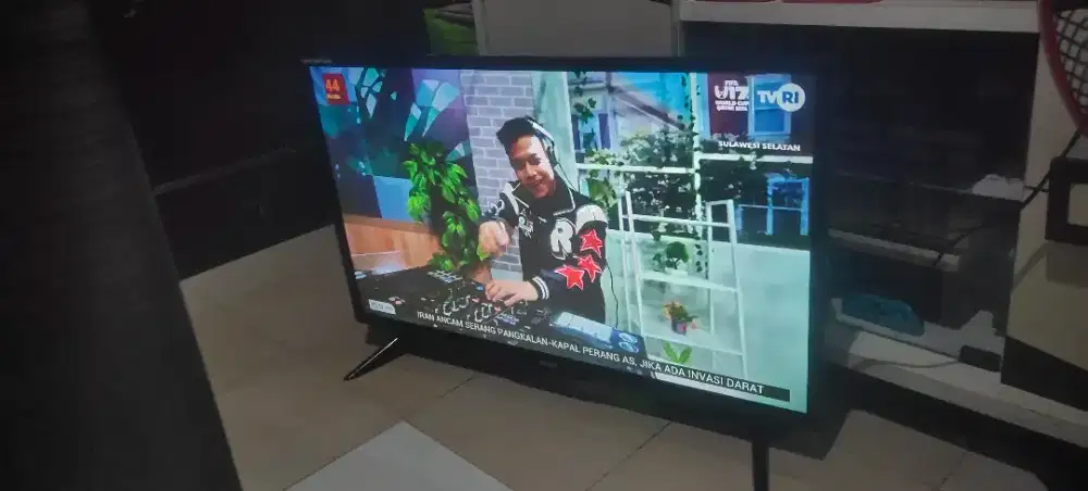LED Akari 32 INCHI sudah bisa Konek ke Hp