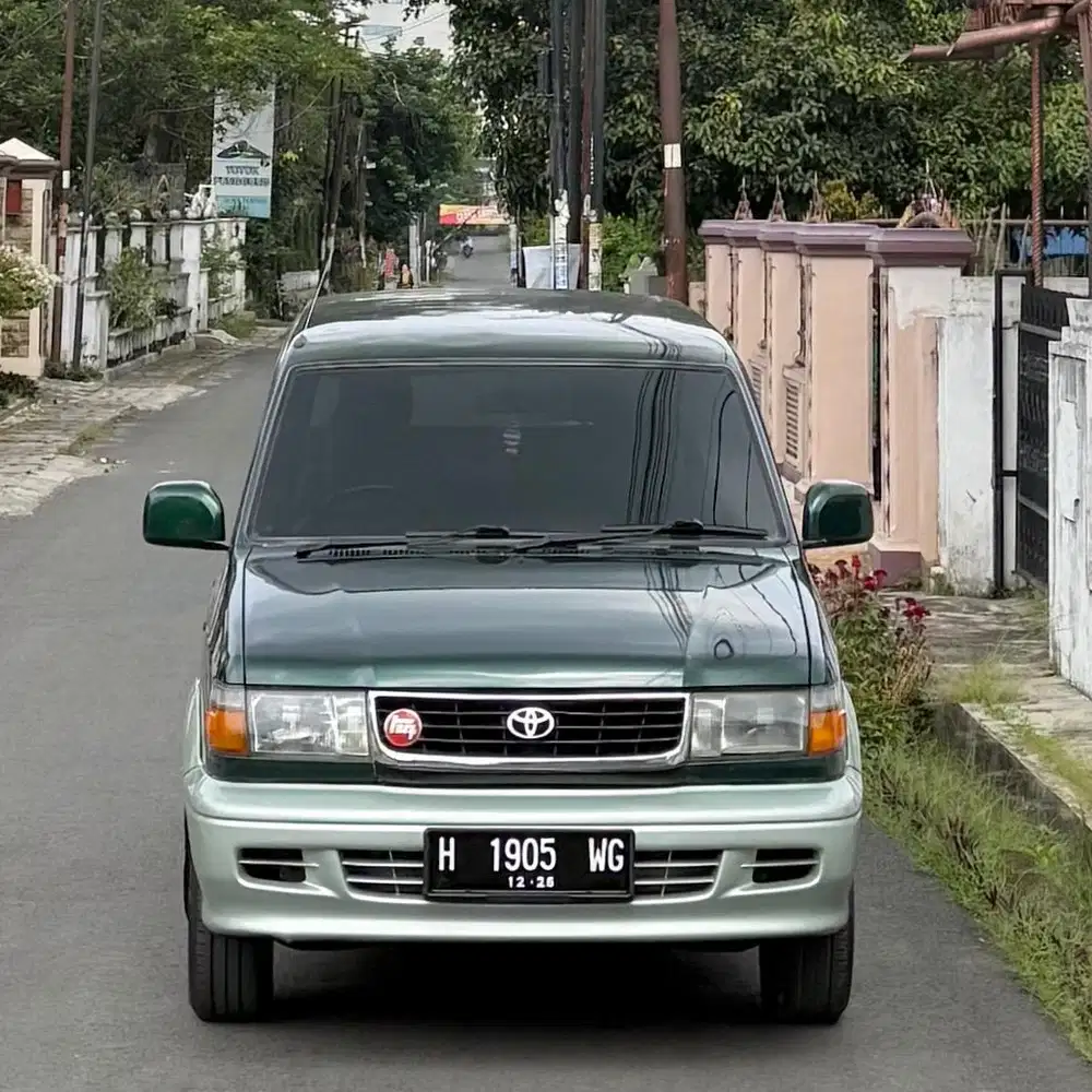 Toyota Kijang Krista 1.8 Manual B 1999
