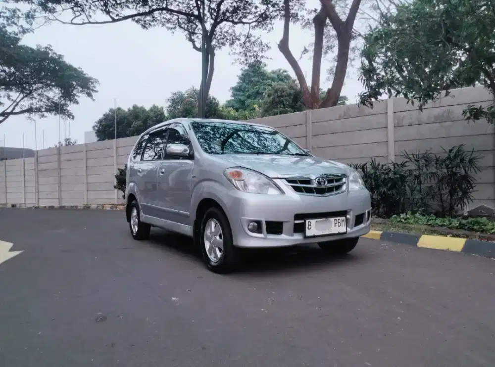 (ANTIK) Toyota Avanza G 1.3 mt 2010