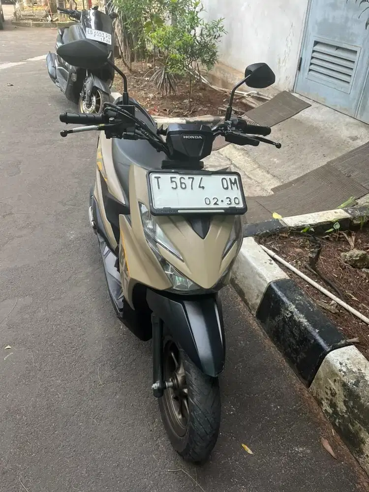 Honda beat street brown 2025