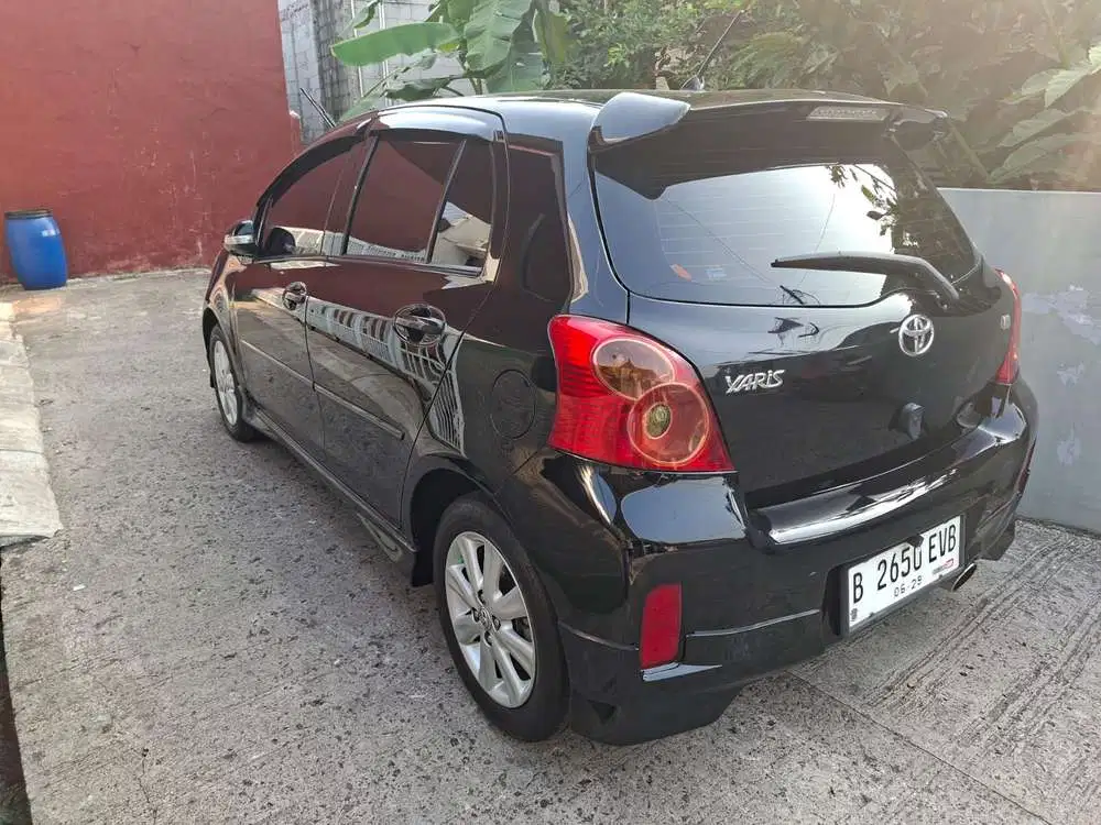 Toyota Yaris 2012 Bensin