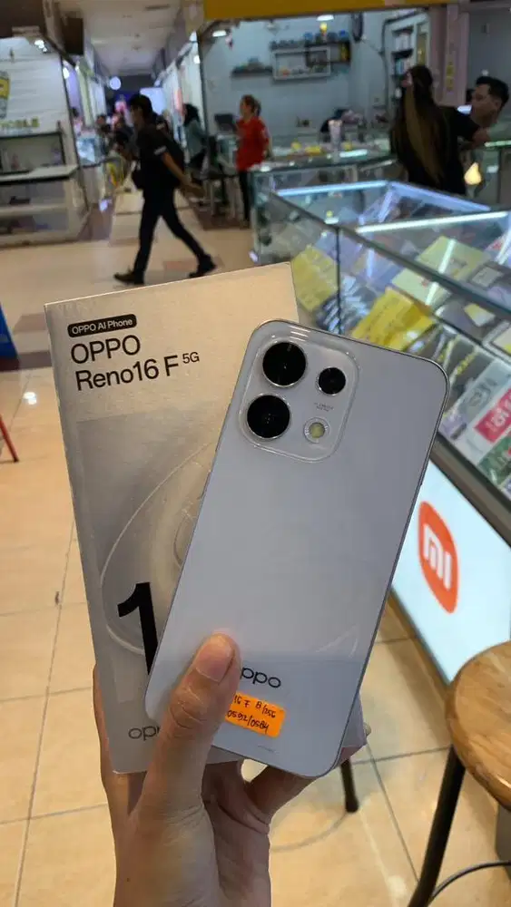 Second oppo Reno 16F 5G 8/256gb white