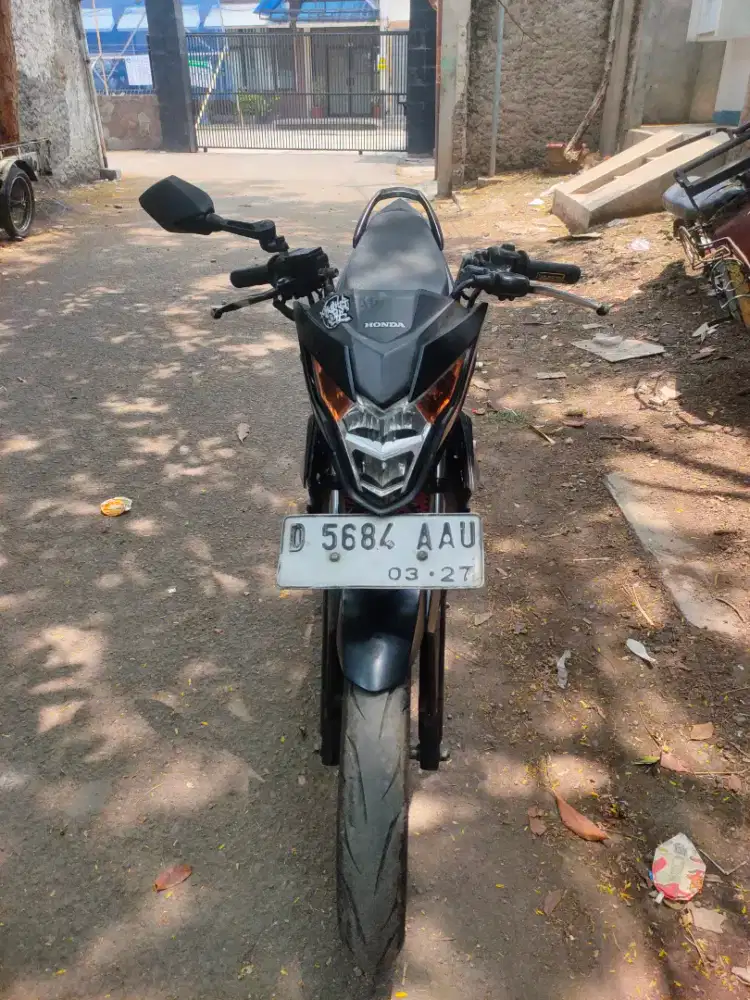 Honda Sonic 150R