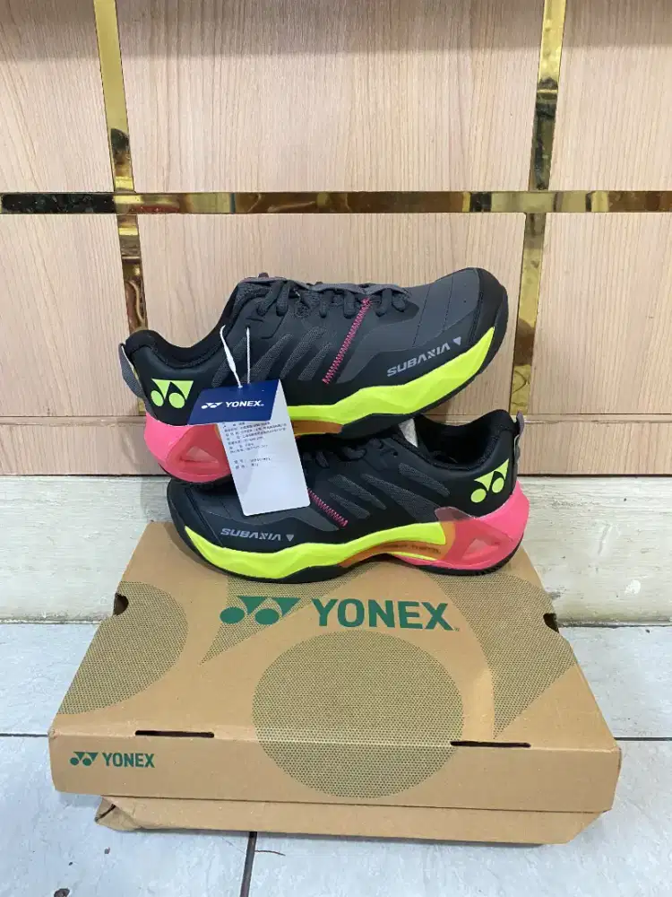 Sepatu Badminton Yonex Subaxia GT Men (41)