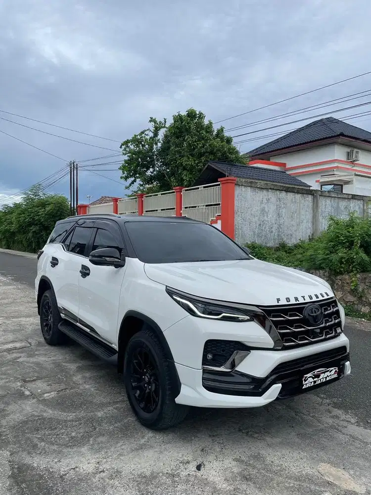 Toyota Fortuner GR2,8 tahun 2023 nik 2022 solar metic