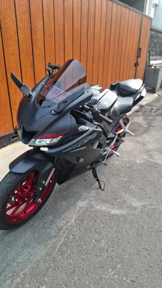 YAMAHA R15 R 15 2018 MULUS MESIN SEHAT NORMAL