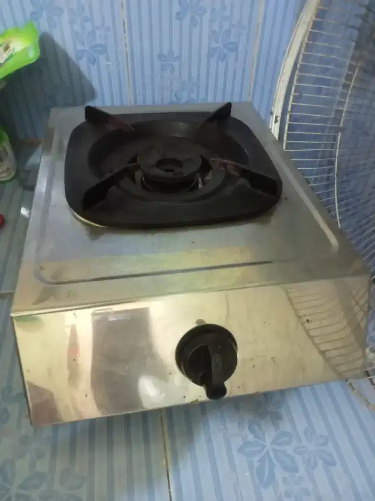 Kompor 1 tungku dan selang regulator