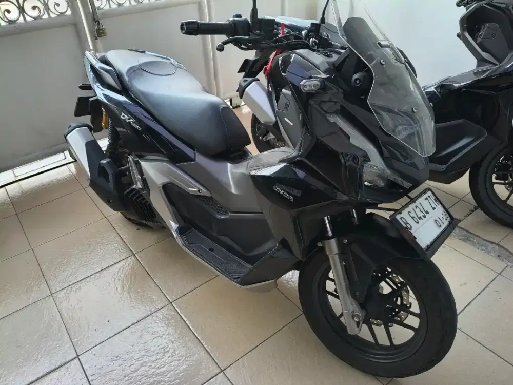 HONDA ADV 160 CBS 2023 LOW KM PAJAK PANJANG