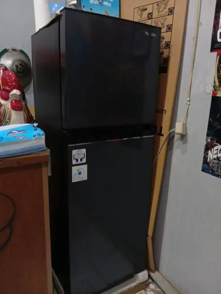 Kulkas Tosibah 2 pintu