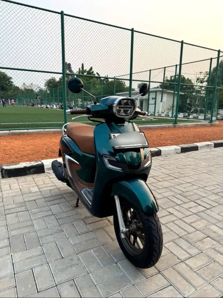 Honda stylo ABS 2024 GREEN
