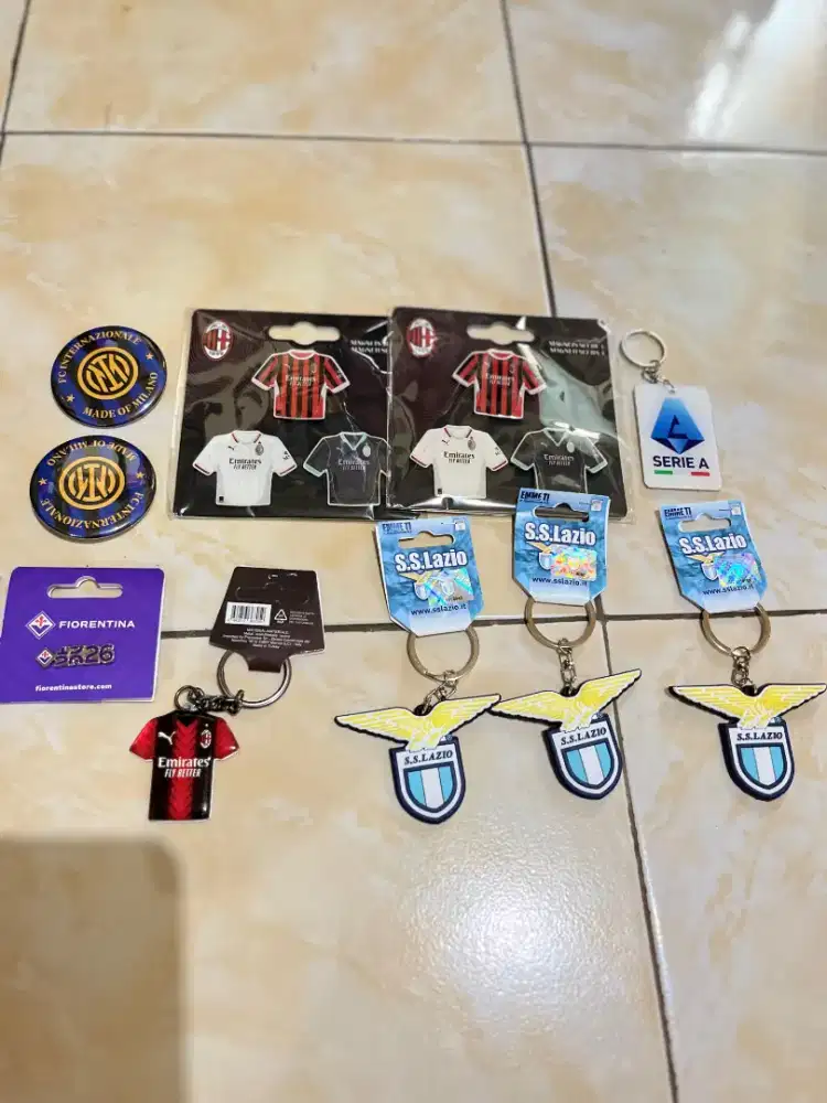 Jual Marchendise Official Store AC Milan, Juventus, Lazio, Fiorentina