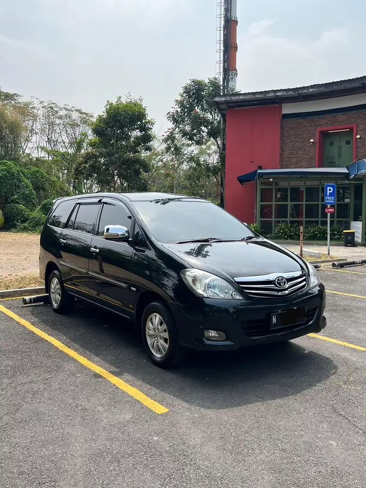 2011 Tgn 1 Kijang Innova 2.0 V Istimewa
