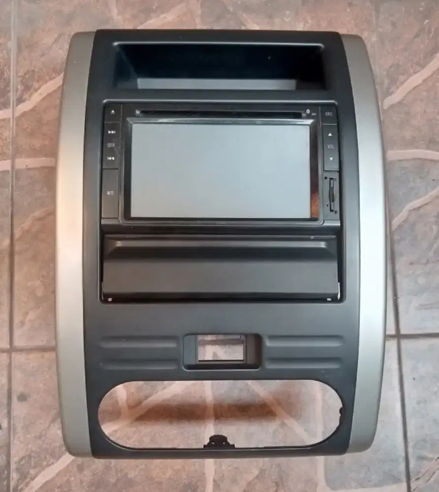 Head unit + frame Xtrail T31 jual murah cuma 750rb