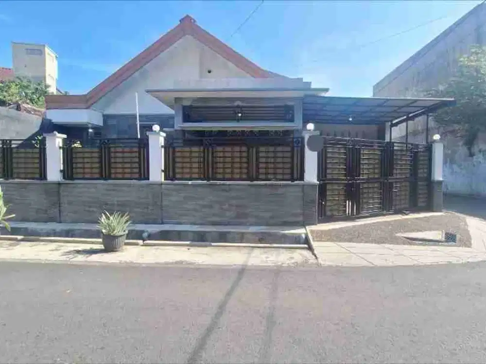 RUMAH TENGAH KOTA DI JL SADEWA PINDRIKAN LOR SEMARANG TENGAH