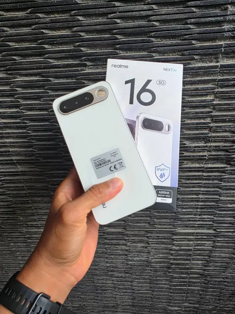 Realme 16 5g 8/256 mulus banget nlm lama pakai