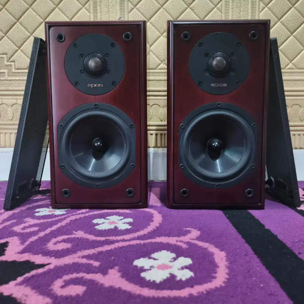 Epos M5 Bookshelf speaker