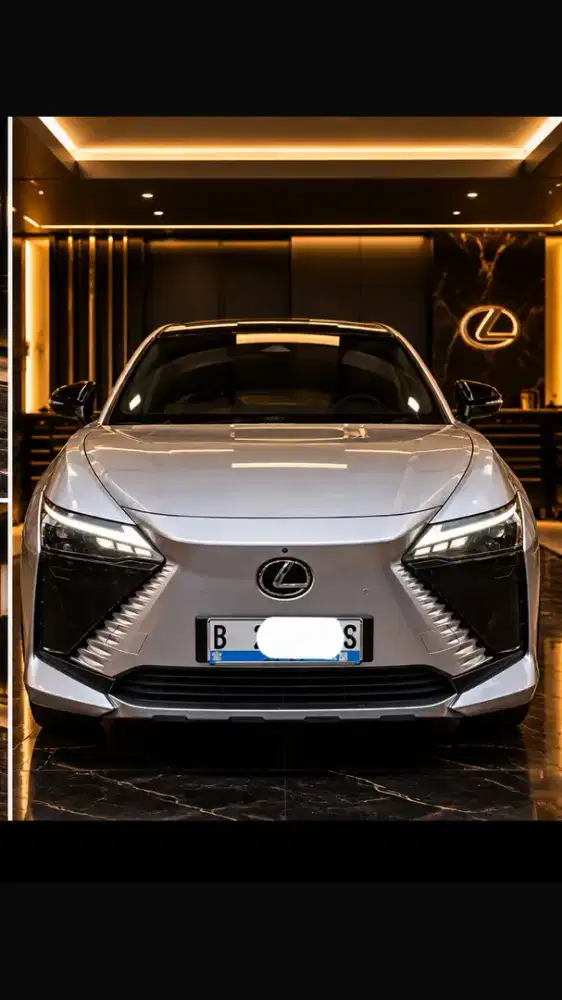 Lexus RZ450e (Listrik)