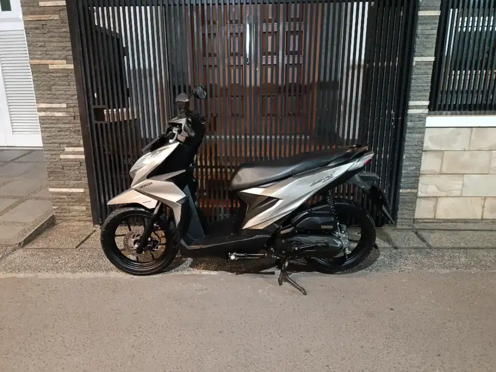 Honda beat deluxe tahun 2020