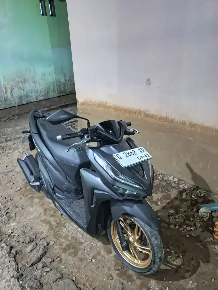 VARIO KEYLES 150 2021 PLAT G BUMIAYU PAJAK  KALENG BARU DI URUS
