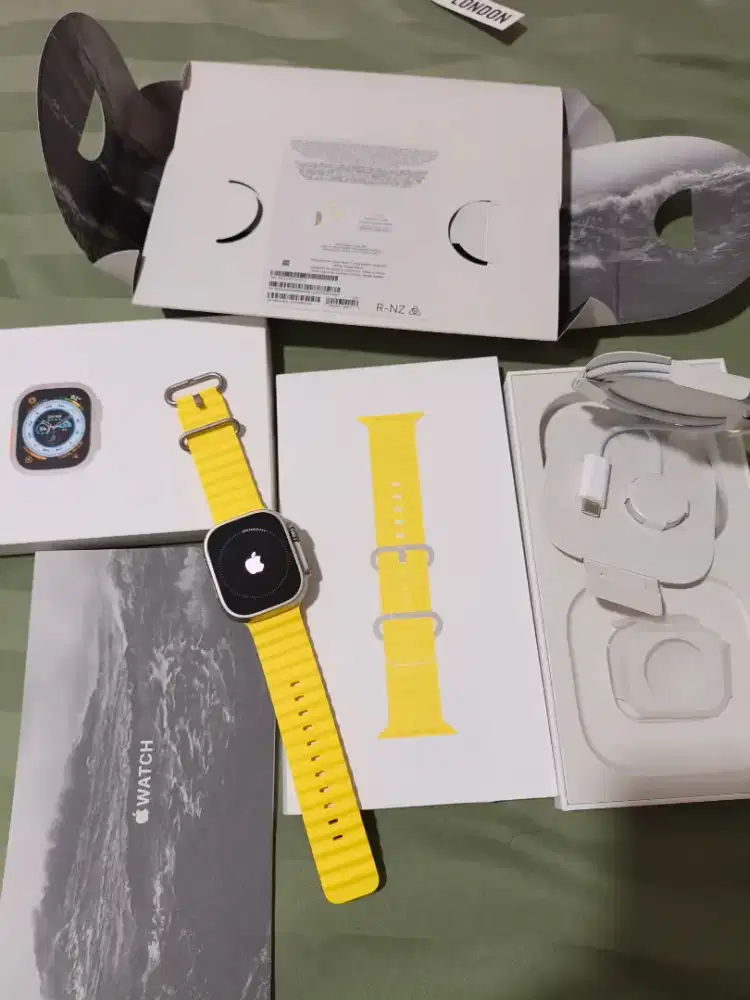 Apple watch Ultra 1 titanium 49mm fullset genuine bh 93%