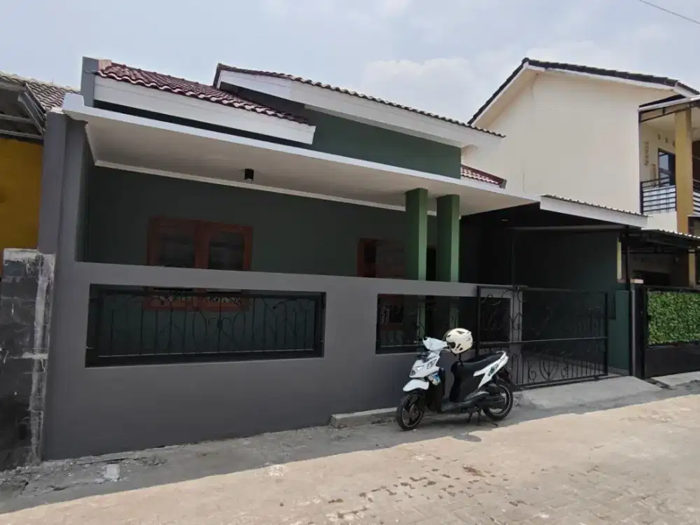 JUAL RUMAH SIAP HUNI 3 KAMAR TIDUR DEKAT HOTEL ALANA COLOMADU DEKAT KOTA SOLO