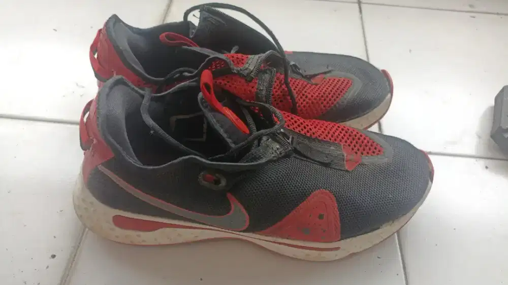 Sepatu Basket Nike PG 4 Ep Bred