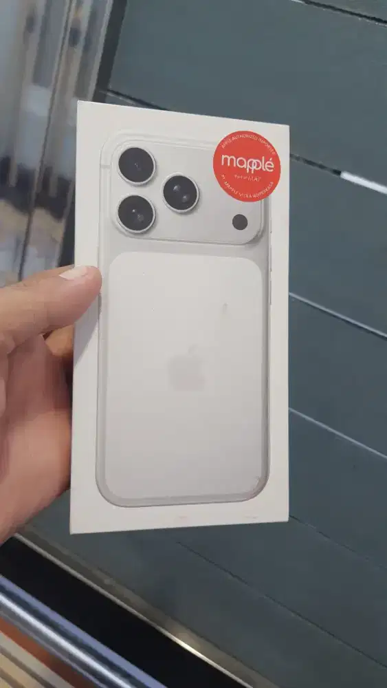 IPHONE 17 PRO SILVER 256 MAPPLE BNIB