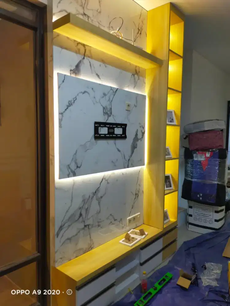 Backdrobe TV minimalis