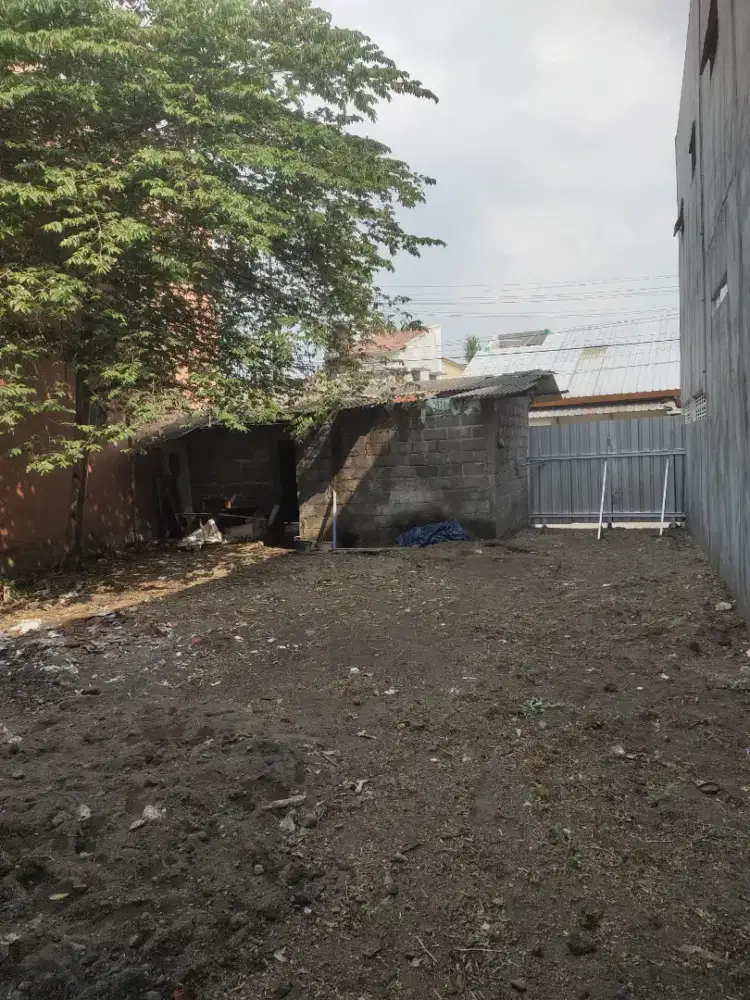 Tanah dekat masjid Suciati di sariharjo dekat jalan Gito Gati Sleman