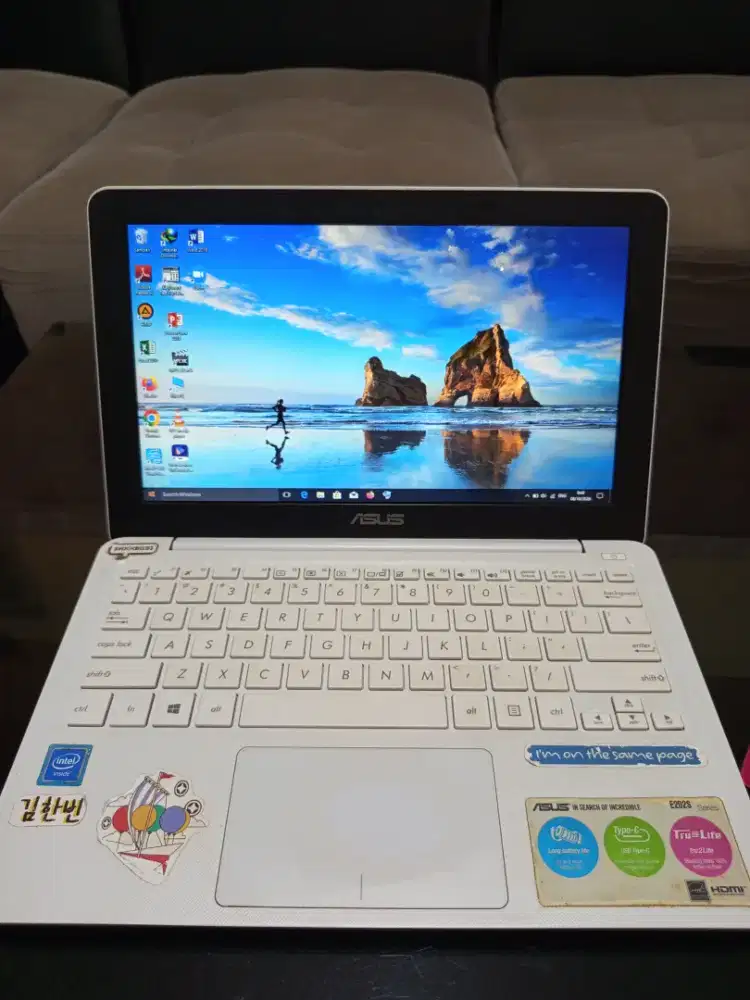 LAPTOP NOTEBOOK ASUS E202SA