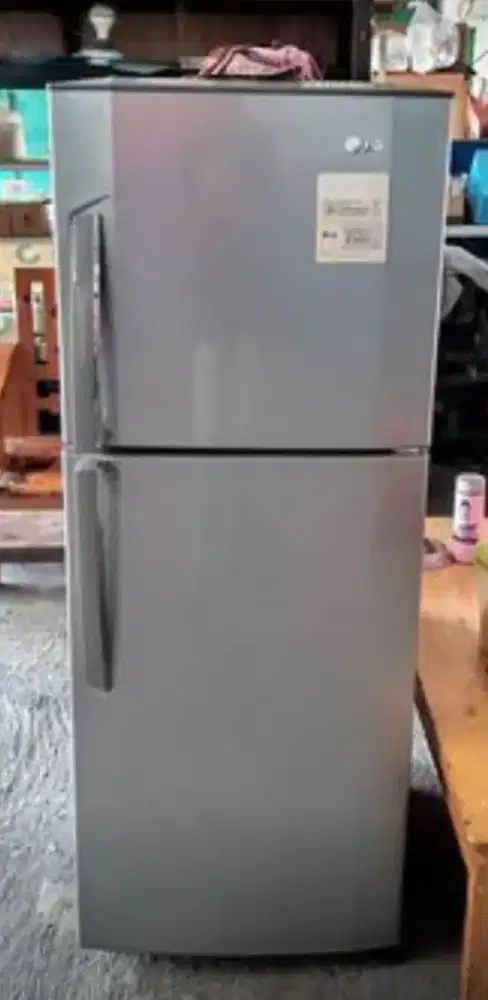 Jual Cepat ajha Kulkas LG 2 pintu msh bgus