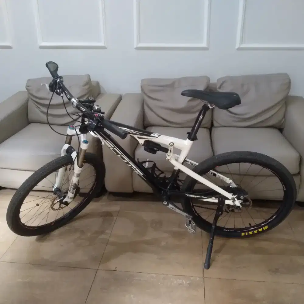 Sepeda MTB full XTR frame scott spark 26