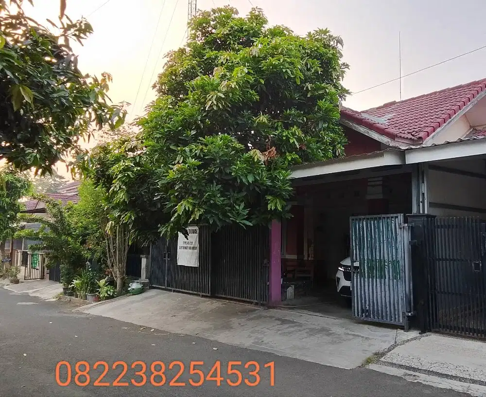 Di jual rumah di tengah kota serang