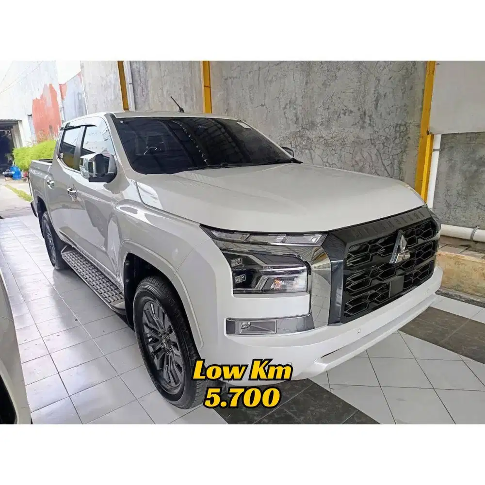 SEPERTI BARU - MITSUBISHI ALL NEW TRITON ULTIMATE 4X4 MATIC 2025