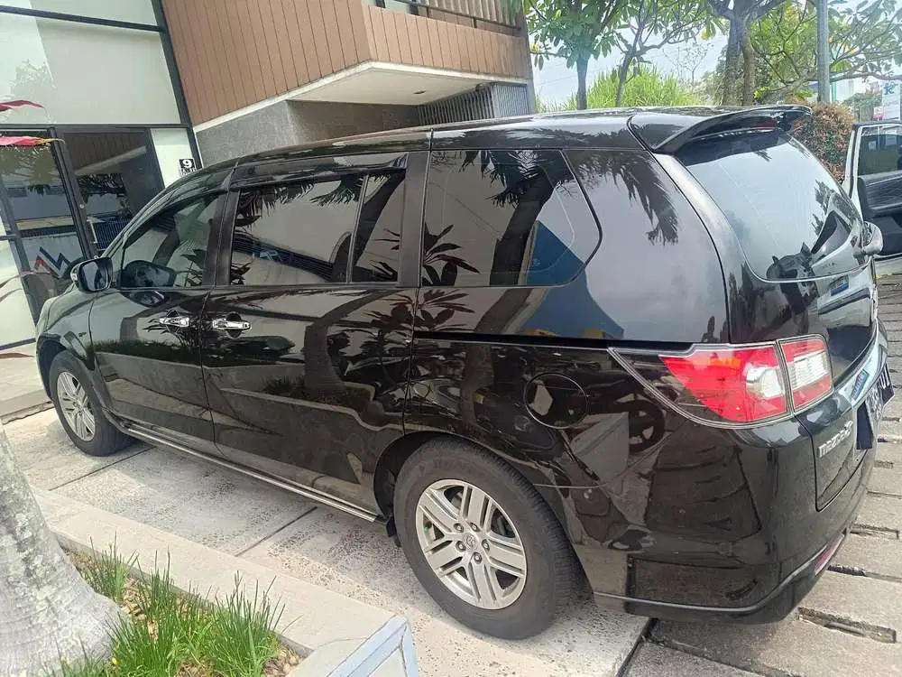Mazda 8 2012 Bensin