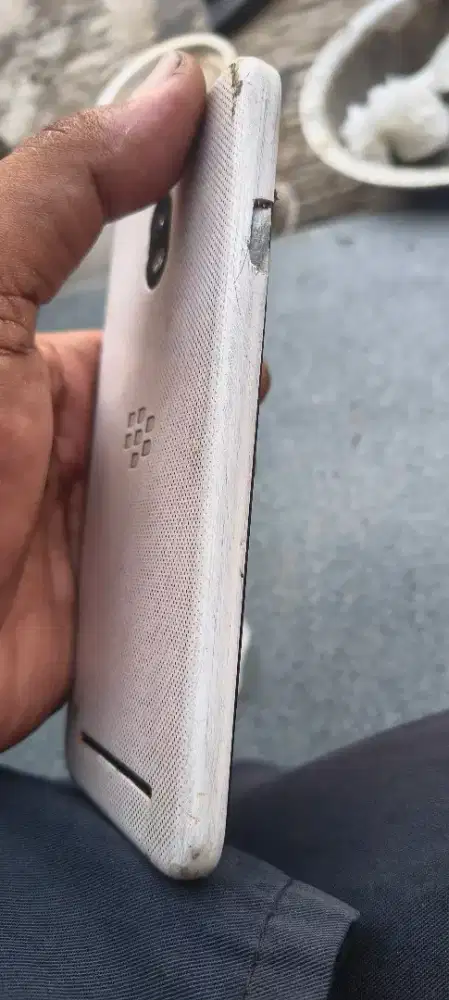 BlackBerry Aurora ram 4/32