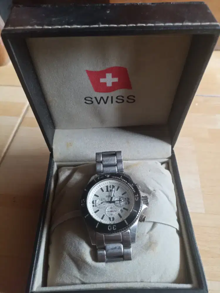 Jual cepat jam tangan Swiss army
