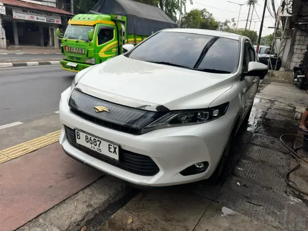 Toyota harrier 2014 AT siap pakai