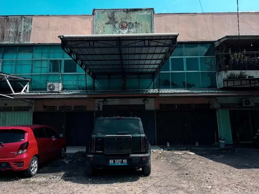 Hot Rental! Ruko Strategis 2 Lantai di Kompleks Komersial Ramai & Berkembang - Nego