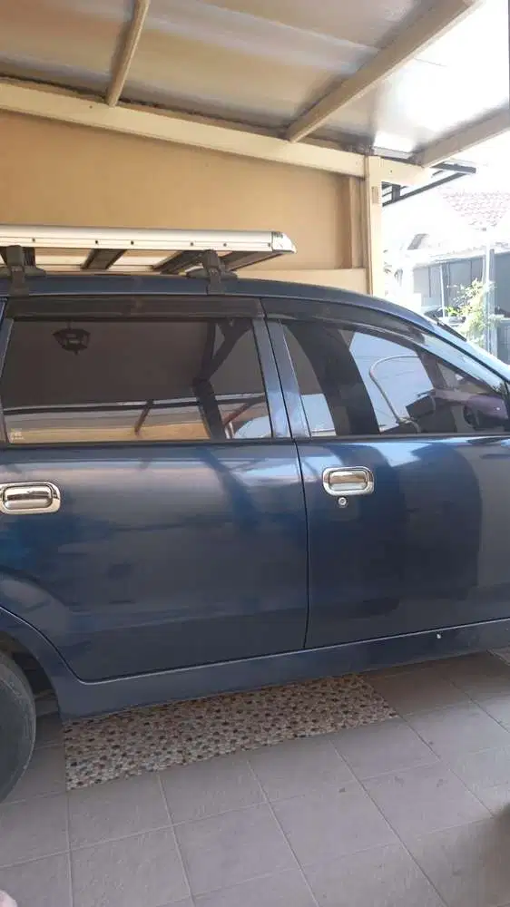 Xenia M 1.0 2005 istimewa