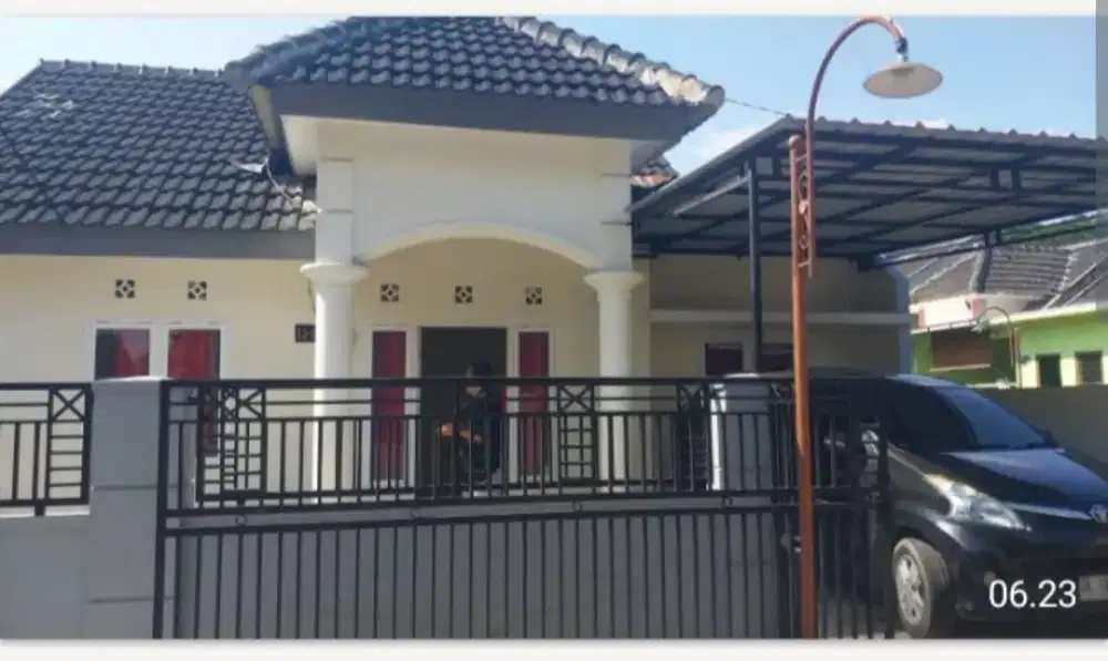 Di sewakan rumah di malang Jawa timur lokasi strategis