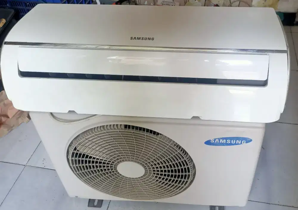 Jual ac samsung 1/2 pk lowatt lowt 320wat kondisi 95% ori