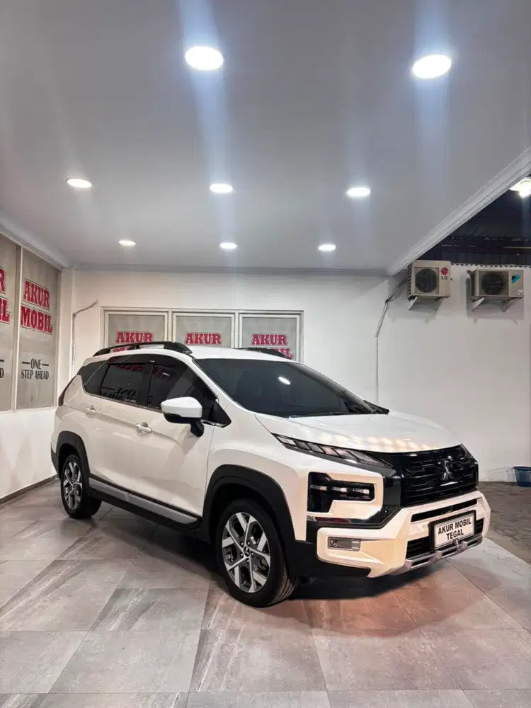 ISTIMEWA! XPANDER CROSS PREMIUM PACKAGE MATIC 2023 FUL ORI SIAP PAKAI