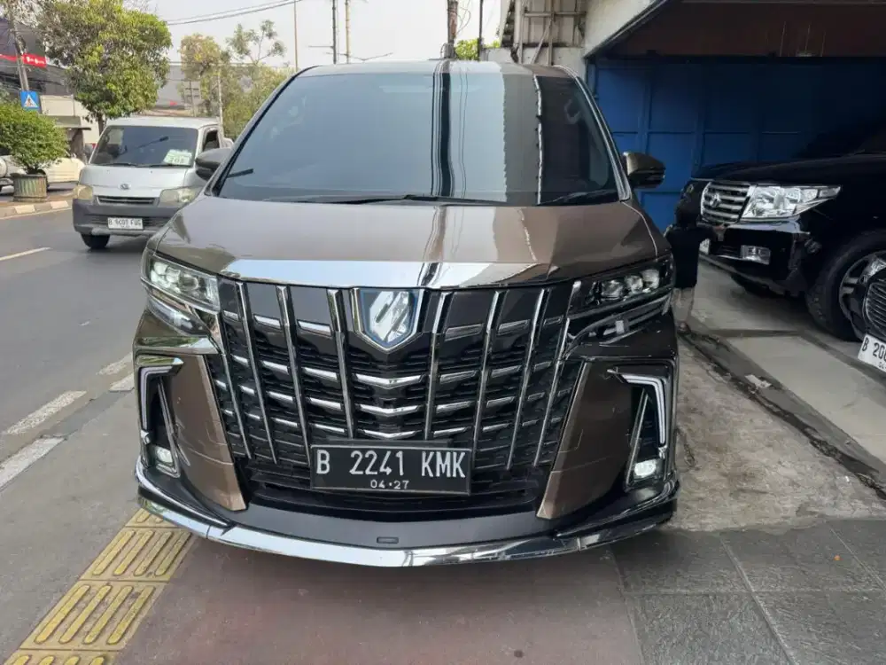 Toyota alphard 2011Aat Facelif transformer 2020