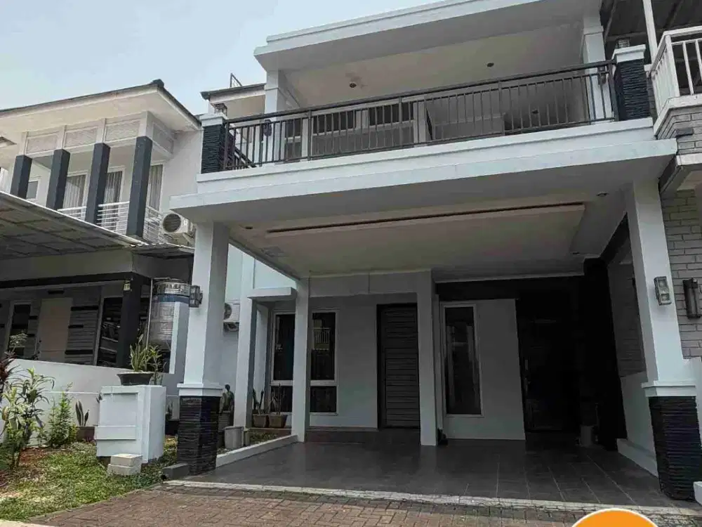 RUMAH 2 LANTAI SHM KOTA WISATA CIBUBUR FURNITUR AKSES TOL RAPI SIAP HUNI