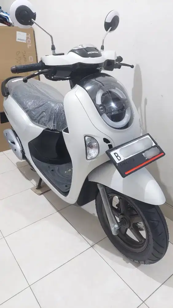ALL NEW SCOOPY PRESTIGE 2025 GRESS LIKE NEW